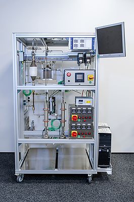 10 kW mini plant for the methanation of CO2. © Fraunhofer IMM