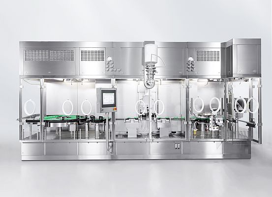 The AFG 5000 from Syntegon processes up to 480 vials per minute with a transport system that varies between continuous and intermittent transport.