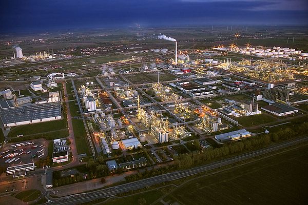 Leuna Chemical Complex in Germany, location of the planned Linde PEM electrolyzer