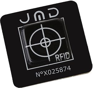 Etiquette RFID répondant aux spécifités du médical
