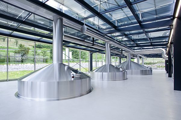 La nouvelle salle de brassage offre une capacité annuelle de 900 000 hectolitres de bière.