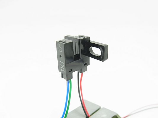 Microcapteurs photo précâblés de s Omron Electronic Components Europe sont disponibles en 12 différents modèles