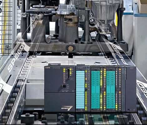Temps de cycle minima et grande capacité de mémoire de base, des atouts décisifs pour l‘installation dans l’usine VW de Kassel.