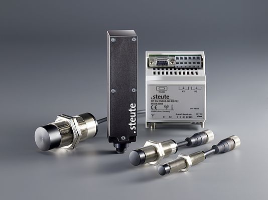 Simplification du câblage grâce aux détecteurs inductifs à transmission radio RF 96 MIS