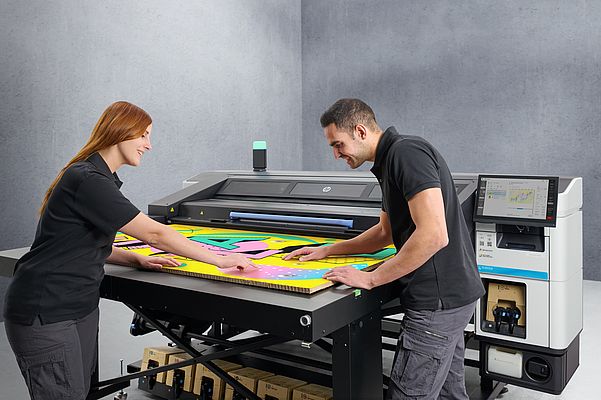 Presse tout-en-un pour l’impression sur supports rigides et flexibles