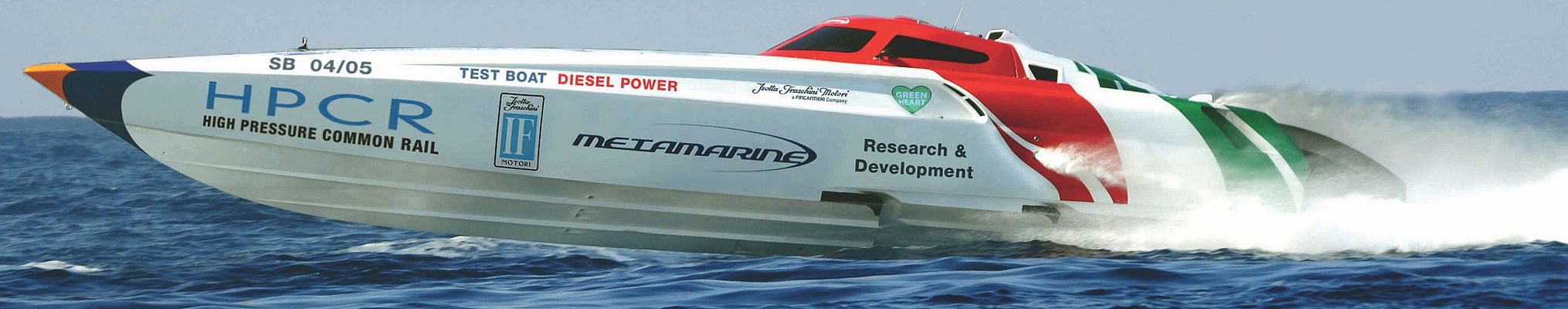 Le bateau de course TNT 48 Corsa