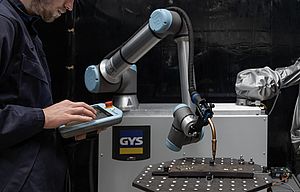 Universal Robots intègre une interface logicielle Gys à ses cobots pour faciliter les opérations de soudage